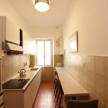 Giunchiglie Apartamento