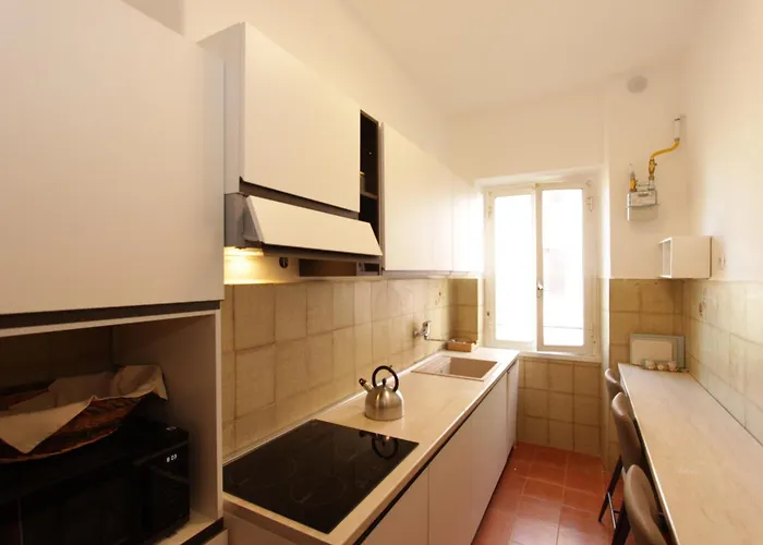 Giunchiglie * ローマ